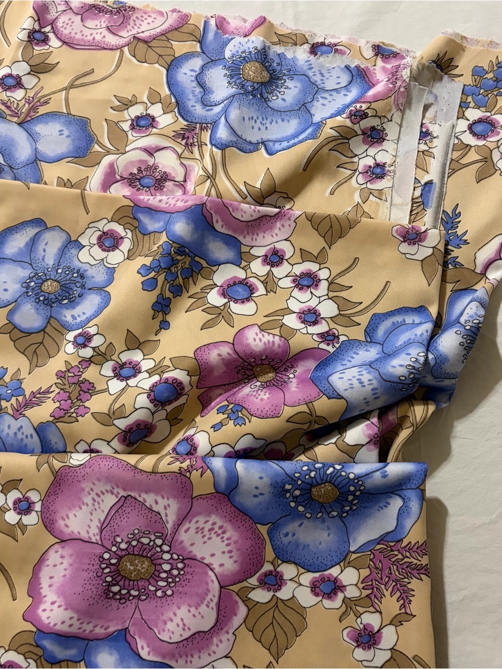 Vintage polyester flowery fabric